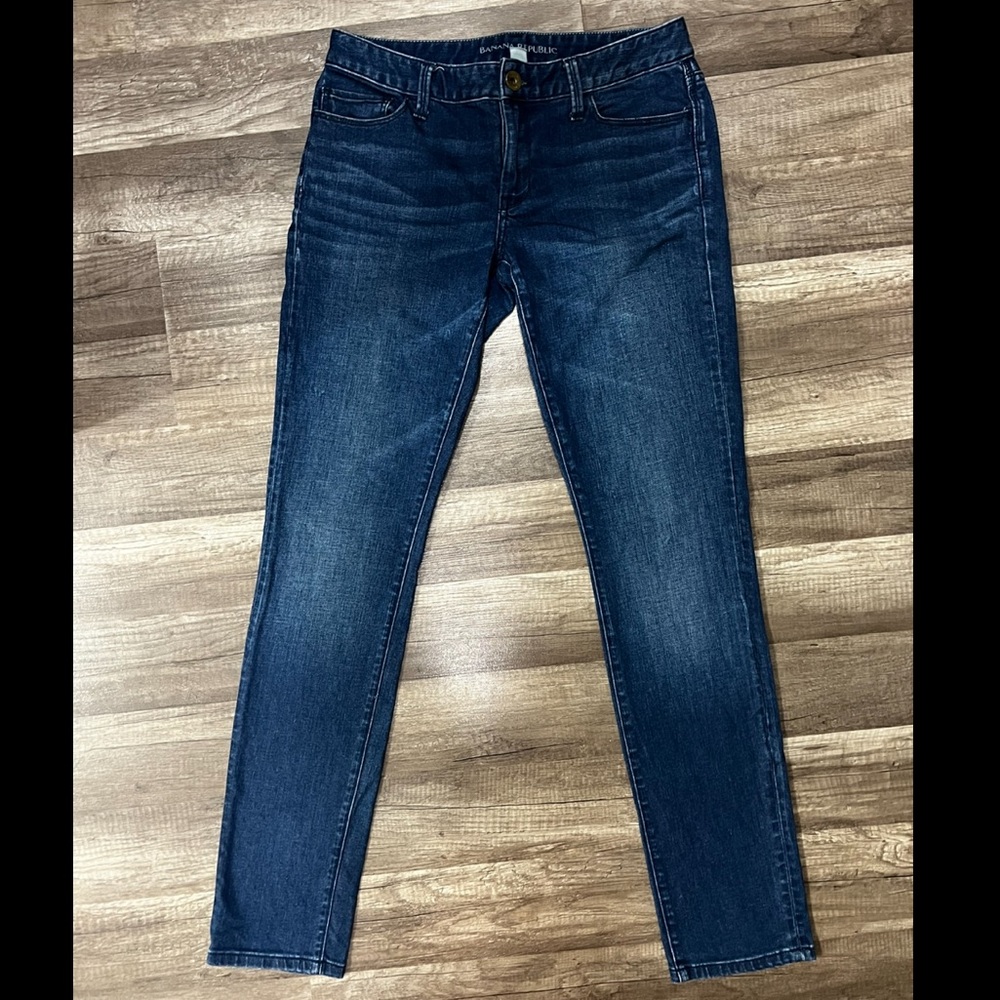 Banana Republic Women’s Jeans. Skinny. Size 28